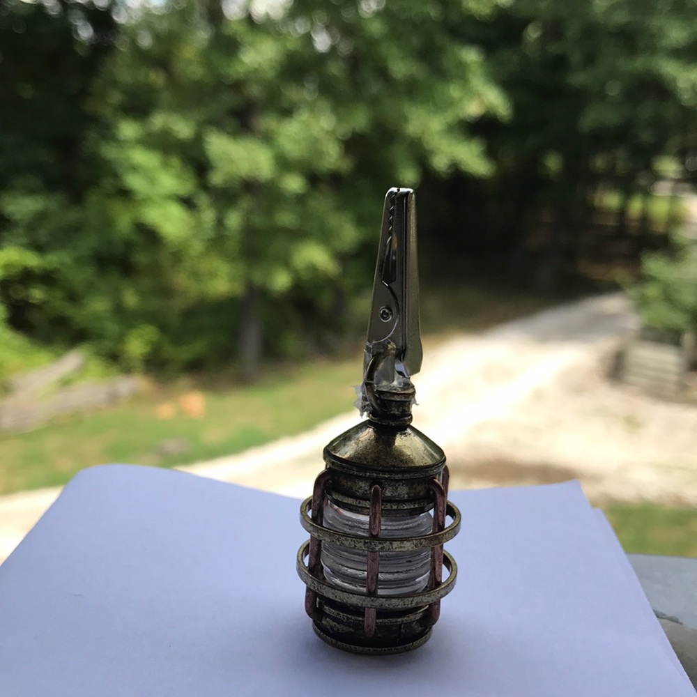 Lantern Roach Clip